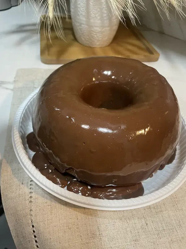 Bolo de Cenoura com cobertura